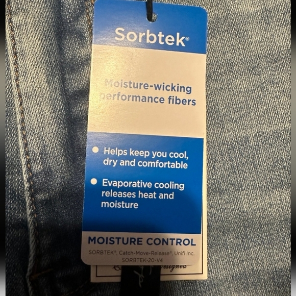 Judy Blue Shorts - Picture 3 of 4